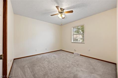 2927 Pleasant Street NW North Canton OH 44720