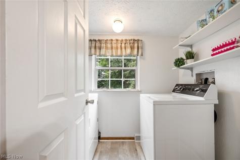 2927 Pleasant Street NW North Canton OH 44720