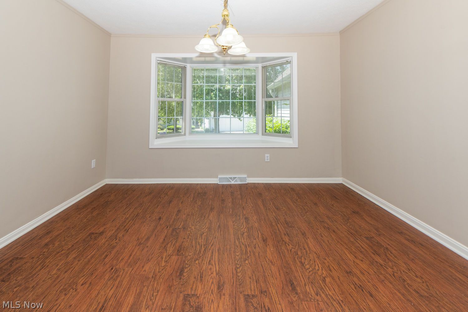 277 Adena Trace Akron OH 44321