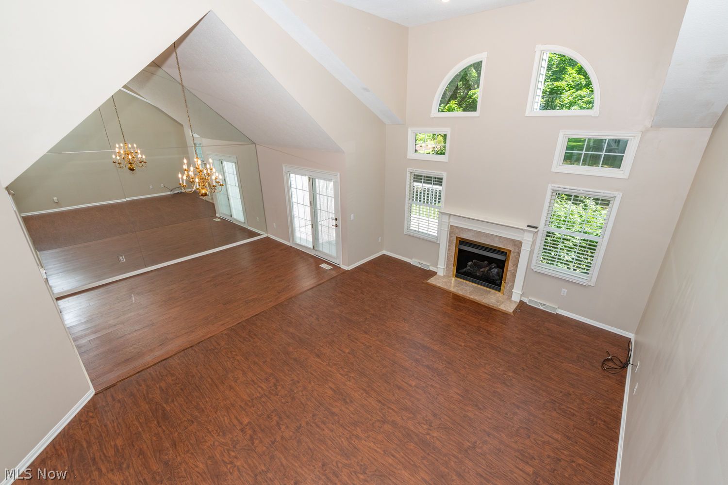 277 Adena Trace Akron OH 44321