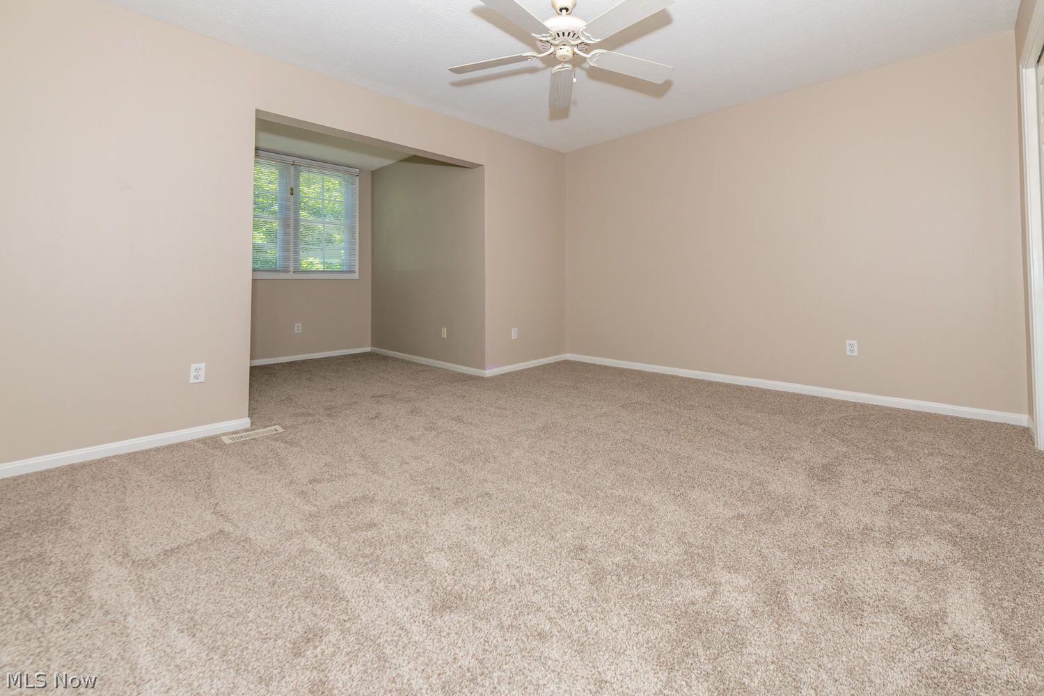 277 Adena Trace Akron OH 44321