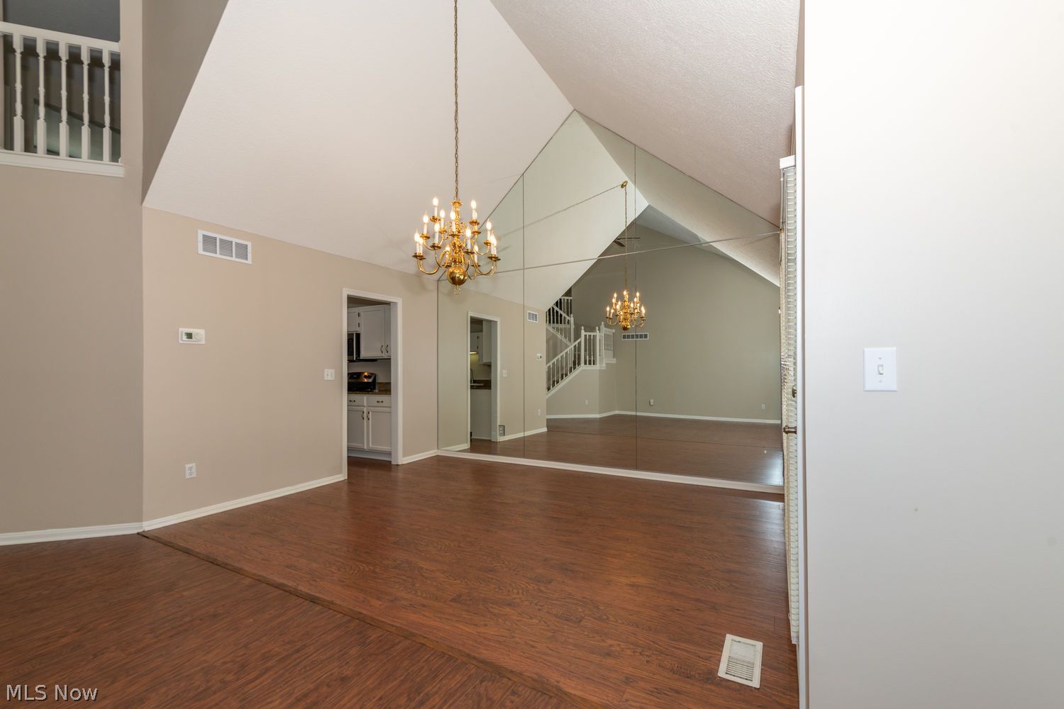 277 Adena Trace Akron OH 44321