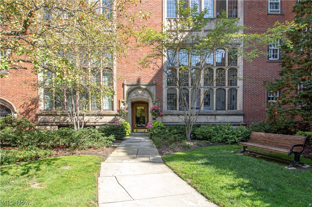 13715 Shaker Boulevard Cleveland OH 44120