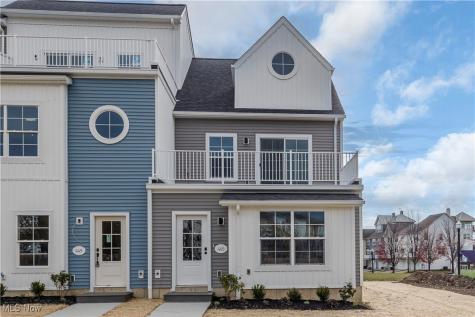 445 Harbor Lane Lorain OH 44052