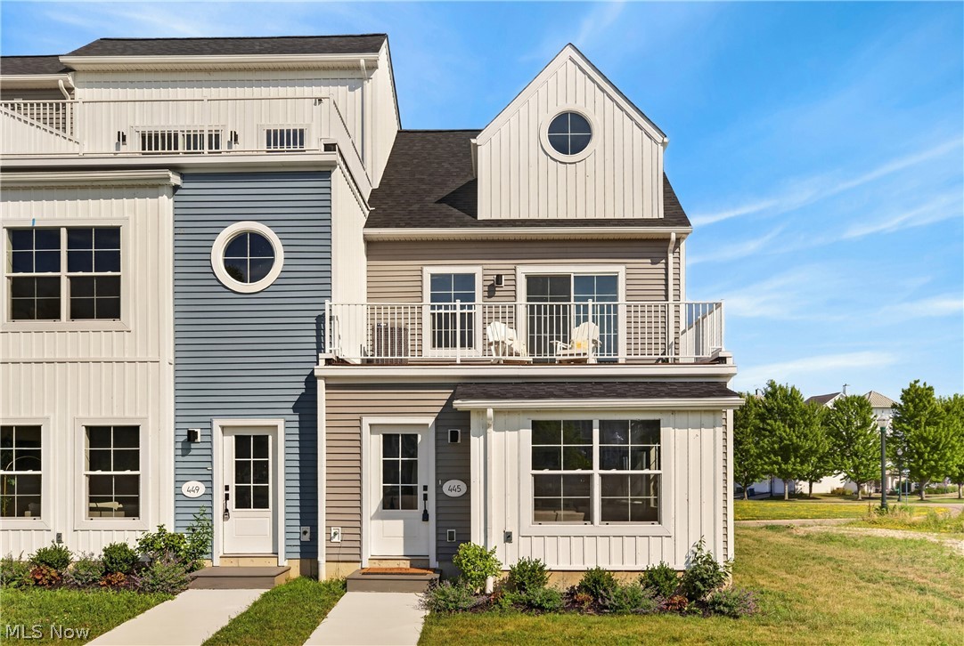 445 Harbor Lane Lorain OH 44052