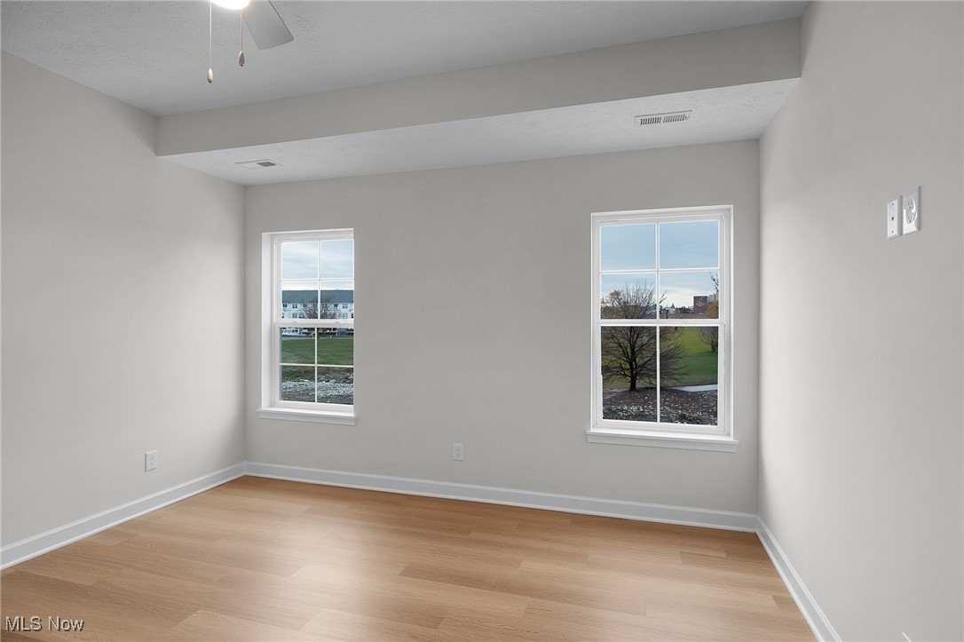 445 Harbor Lane Lorain OH 44052