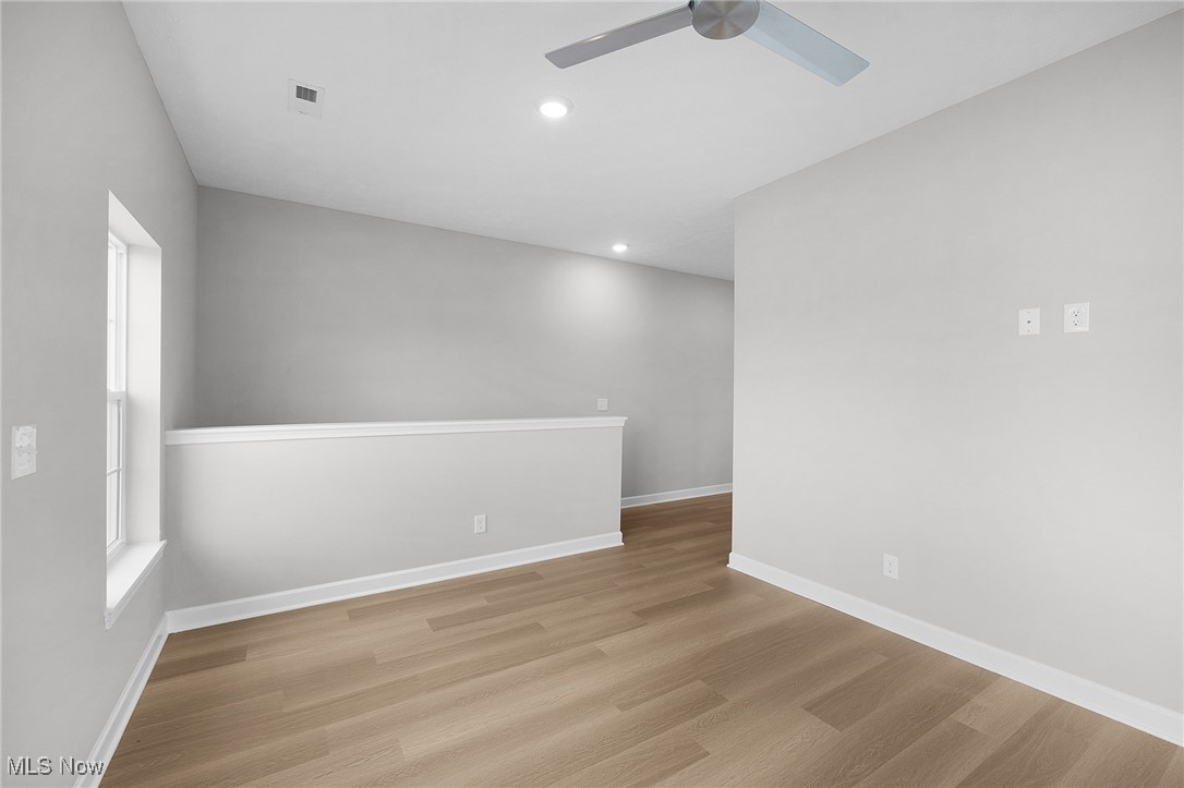 445 Harbor Lane Lorain OH 44052