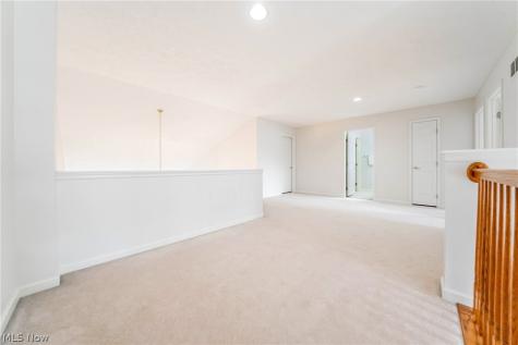 4977 Lake View Drive Peninsula OH 44264