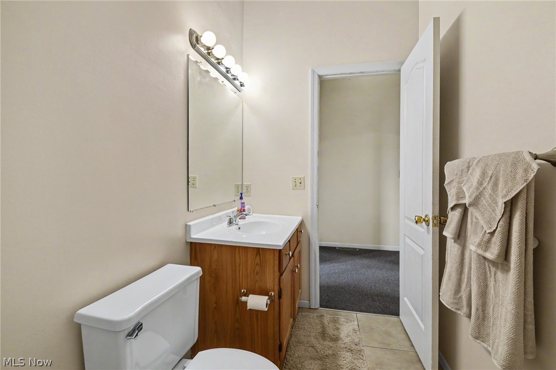 375 Pineview Drive NE Warren OH 44484