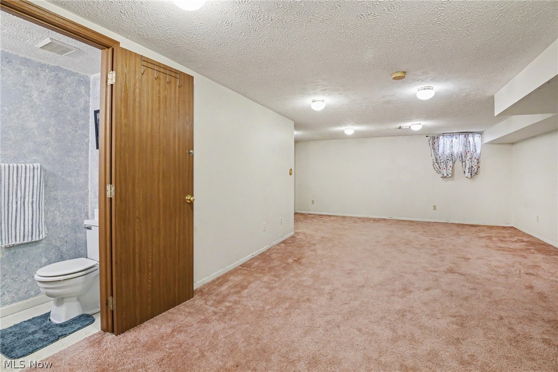 375 Pineview Drive NE Warren OH 44484