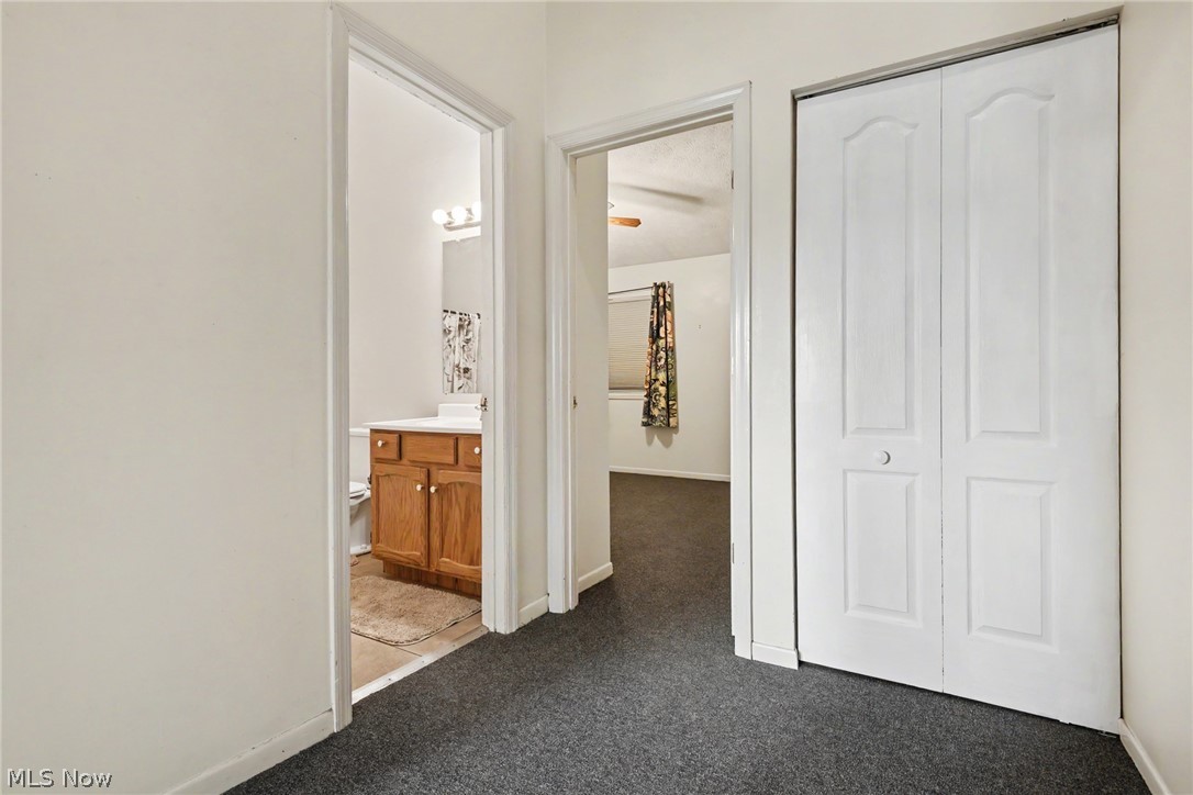 375 Pineview Drive NE Warren OH 44484
