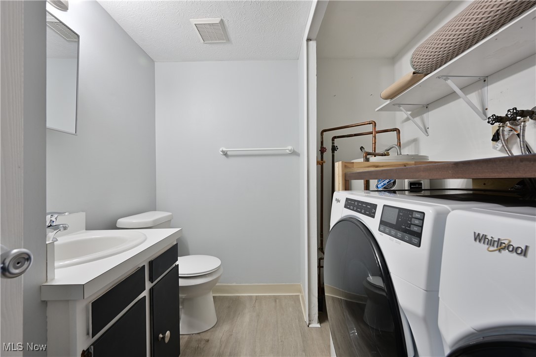 1670 Cedarwood Drive Westlake OH 44145