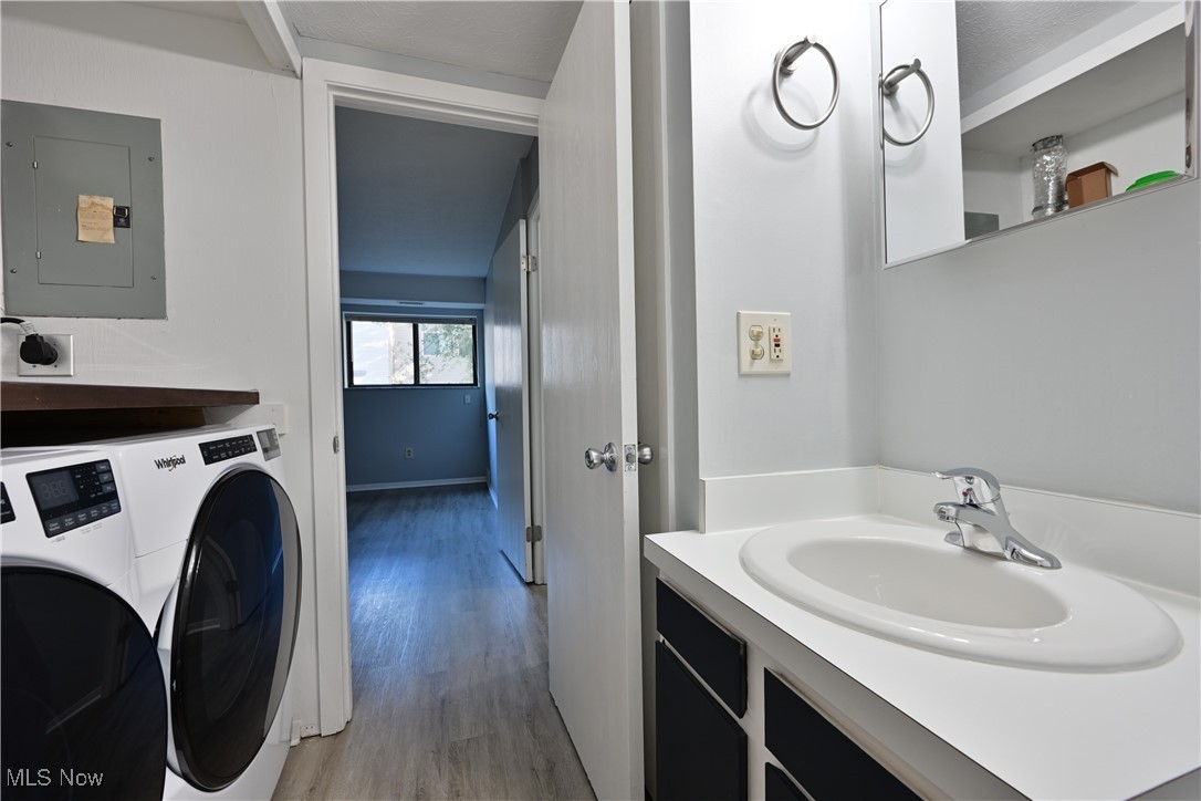 1670 Cedarwood Drive Westlake OH 44145