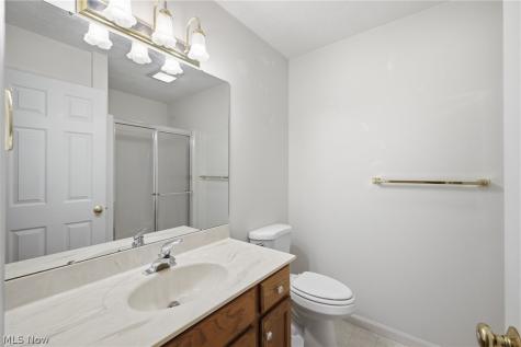 952 Oakbrook Drive Ashland OH 44805