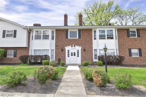2940 Pease Drive Rocky River OH 44116