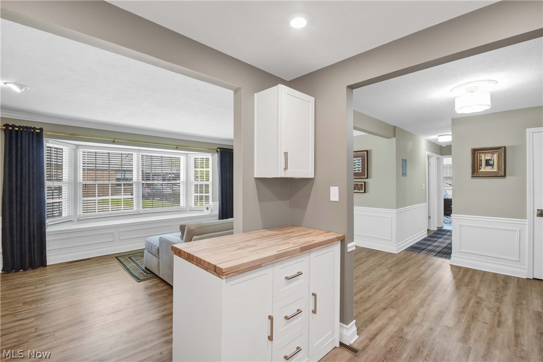 2940 Pease Drive Rocky River OH 44116