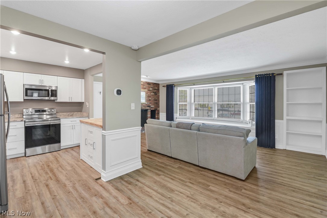 2940 Pease Drive Rocky River OH 44116