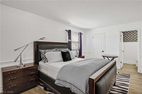 2940 Pease Drive Rocky River OH 44116