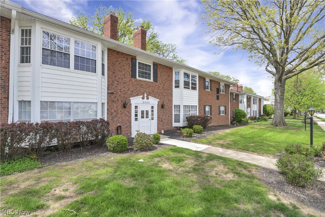 2940 Pease Drive Rocky River OH 44116