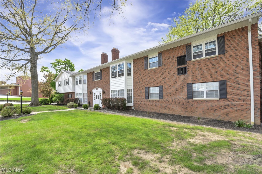 2940 Pease Drive Rocky River OH 44116
