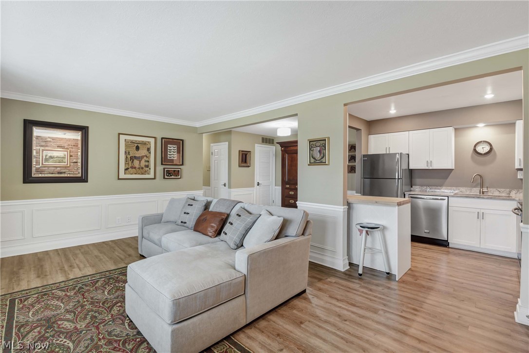 2940 Pease Drive Rocky River OH 44116