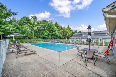 85 Firebush Lane Northfield OH 44067