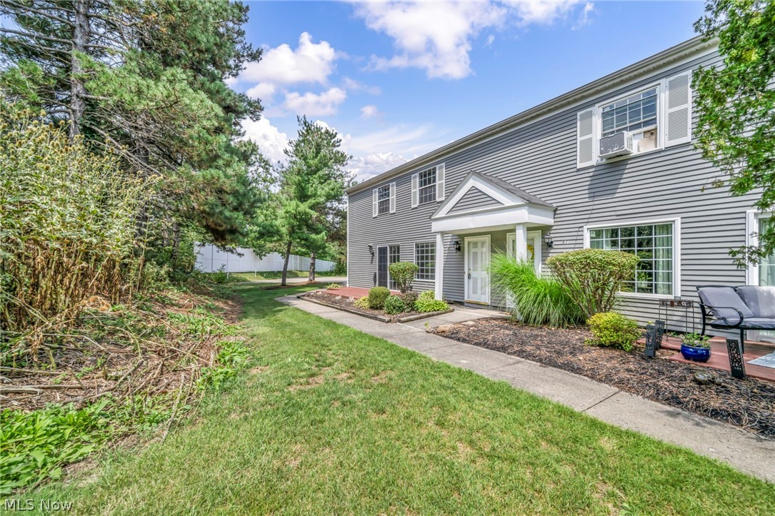 85 Firebush Lane Northfield OH 44067