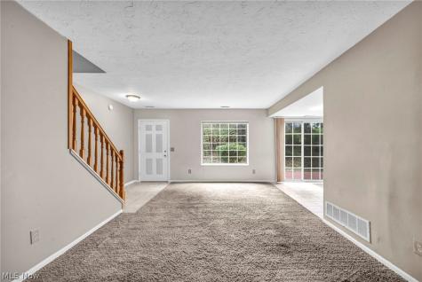 85 Firebush Lane Northfield OH 44067