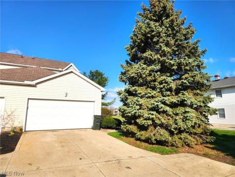 106 Meander Lane Elyria OH 44035