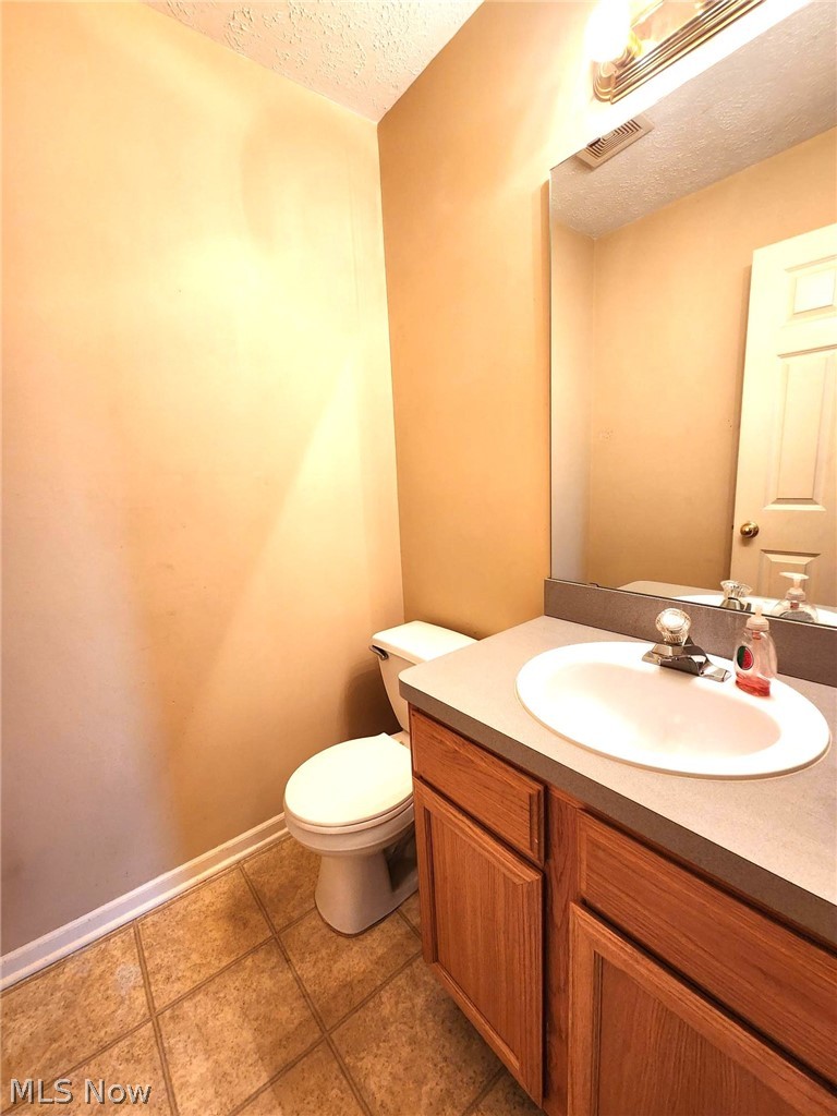 106 Meander Lane Elyria OH 44035