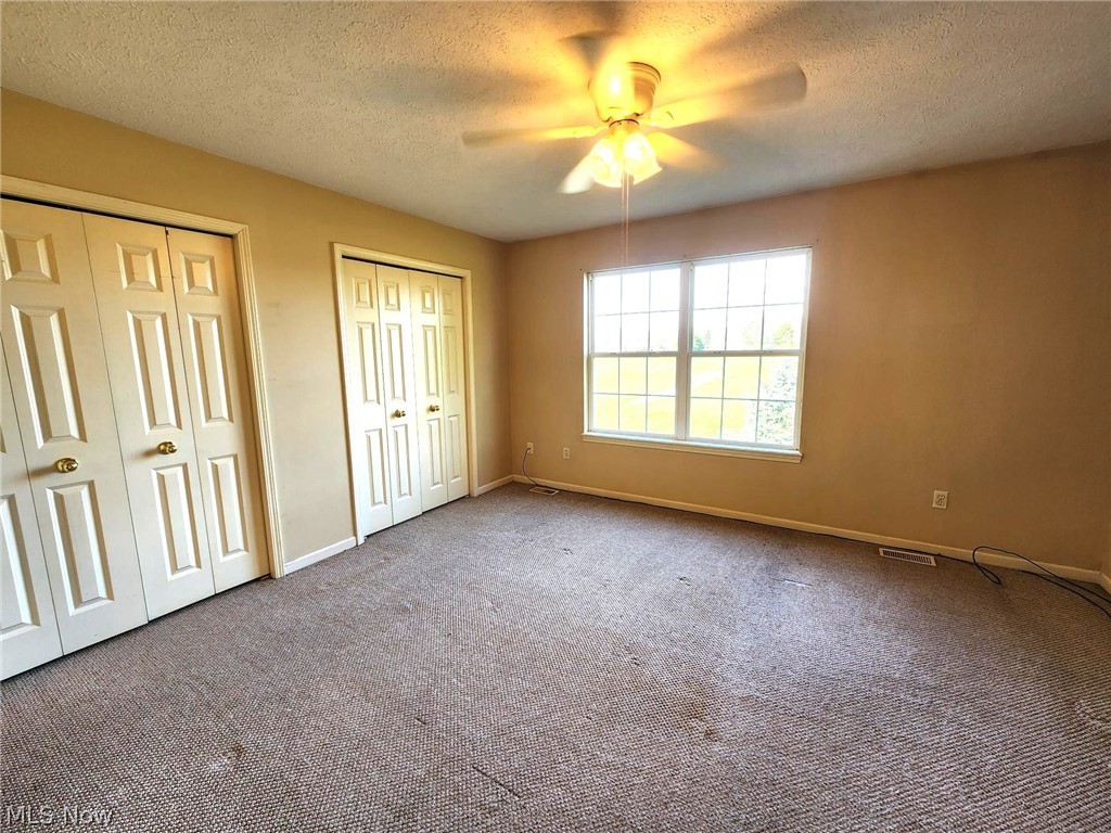 106 Meander Lane Elyria OH 44035