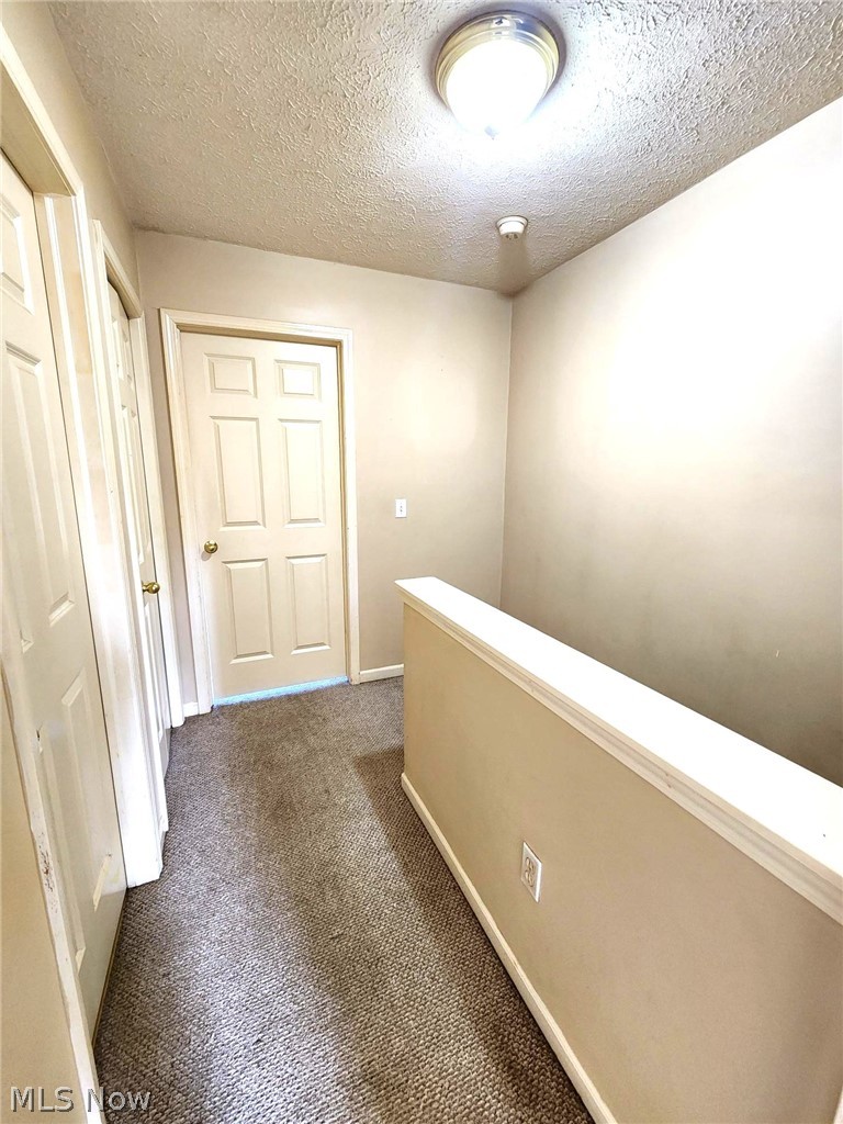 106 Meander Lane Elyria OH 44035