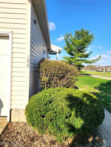 106 Meander Lane Elyria OH 44035