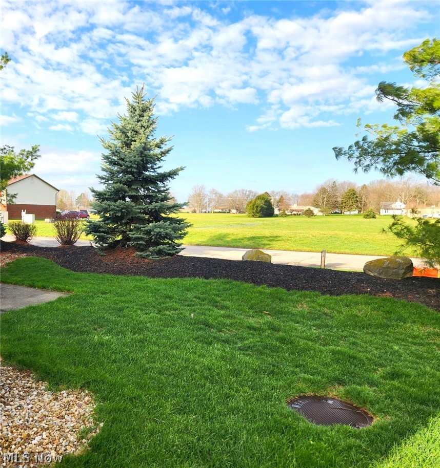 106 Meander Lane Elyria OH 44035