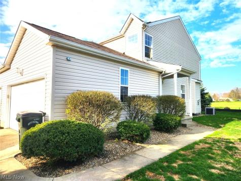 106 Meander Lane Elyria OH 44035