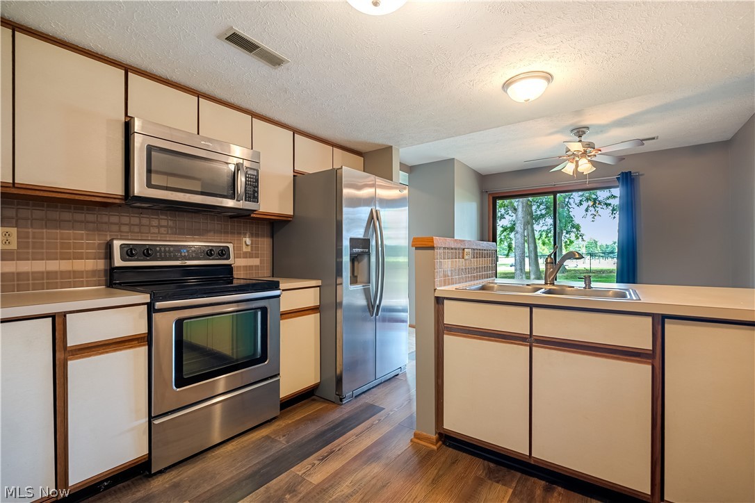 78 Portside Circle Green OH 44319