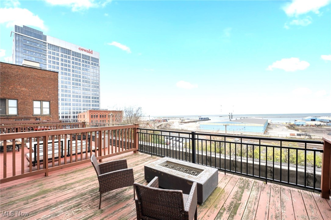 1133 W 9th Street Cleveland OH 44113
