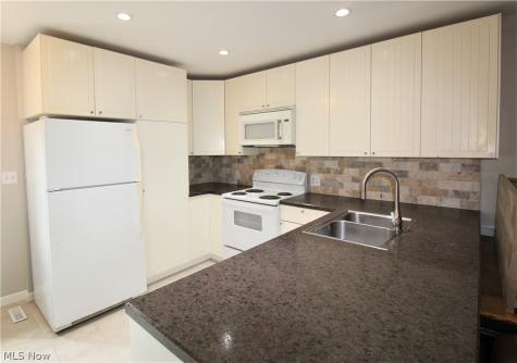 1128 Townsview Place Wooster OH 44691