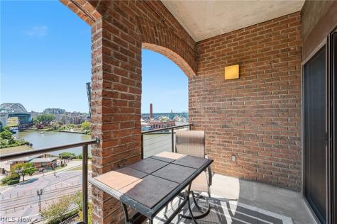 1444 W 10th Street Cleveland OH 44113