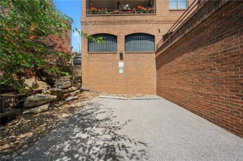 1444 W 10th Street Cleveland OH 44113