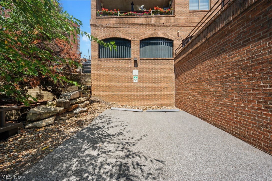 1444 W 10th Street Cleveland OH 44113