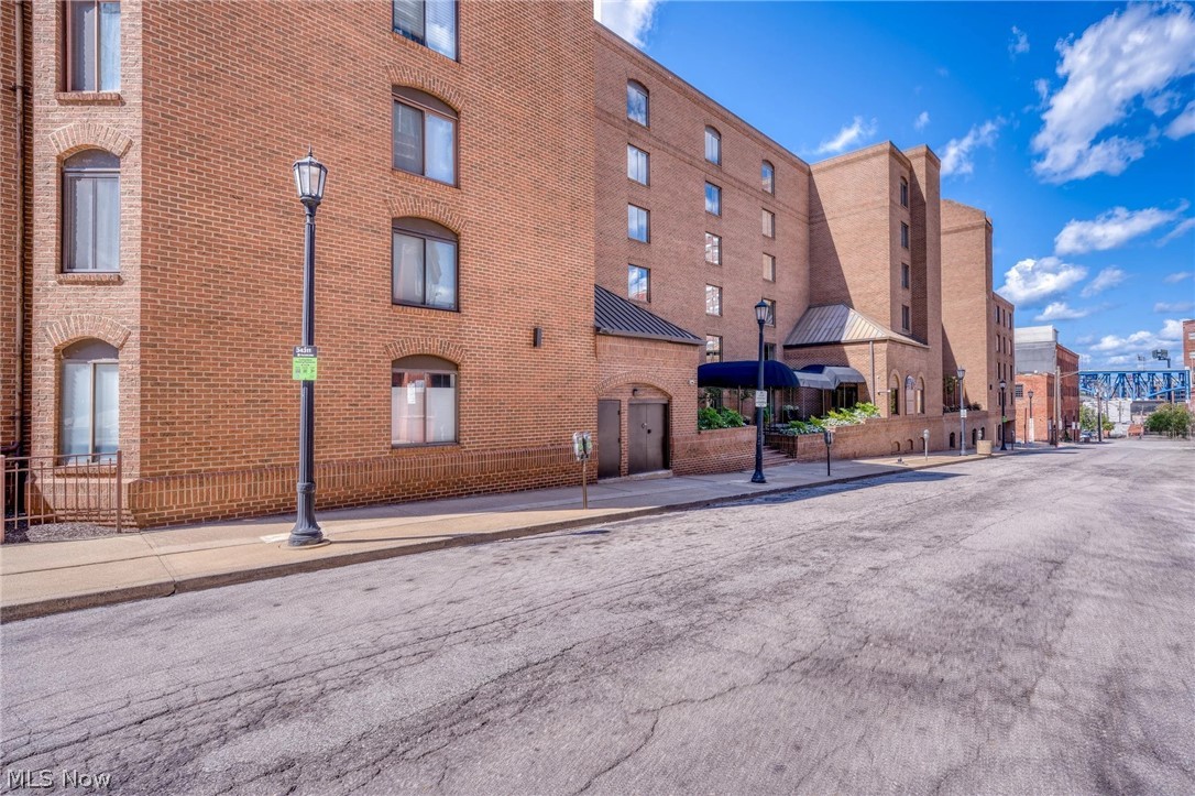 1444 W 10th Street Cleveland OH 44113