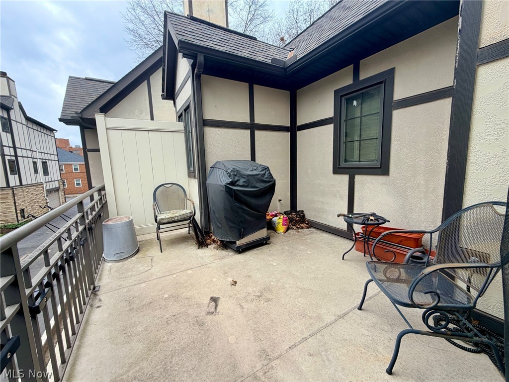 2425 Derbyshire Court Cleveland Heights OH 44106