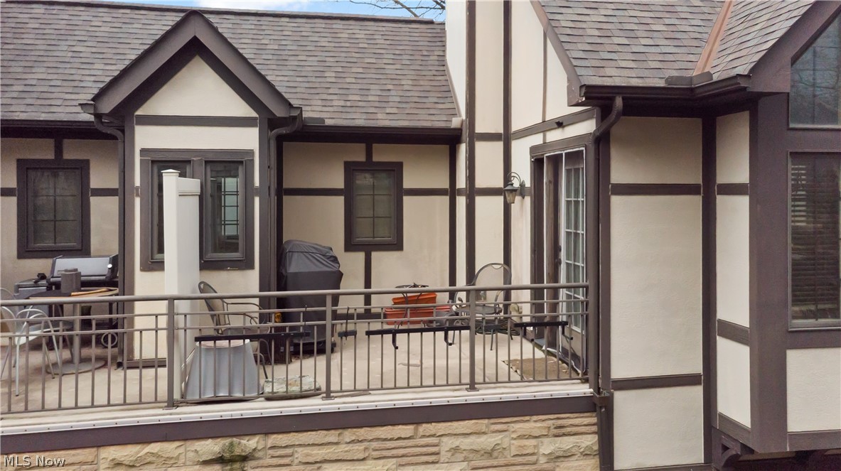 2425 Derbyshire Court Cleveland Heights OH 44106