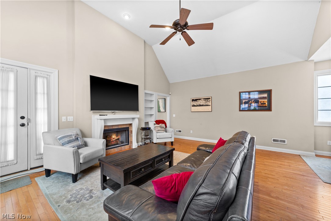 2425 Derbyshire Court Cleveland Heights OH 44106