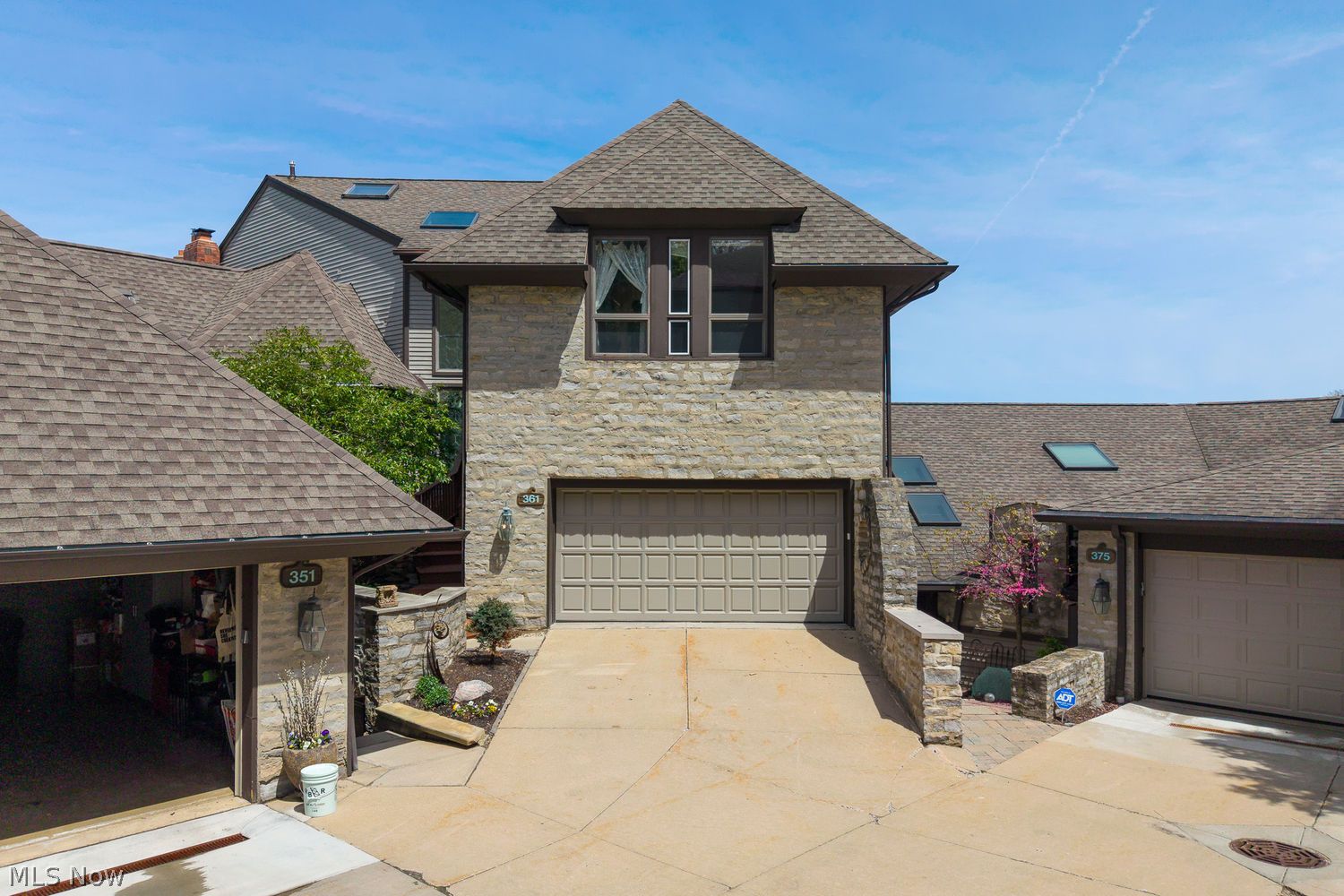 361 Darbys Run Bay Village OH 44140