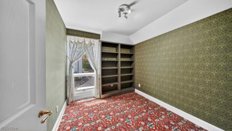 361 Darbys Run Bay Village OH 44140