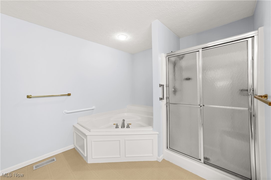 62 Community Drive Avon Lake OH 44012