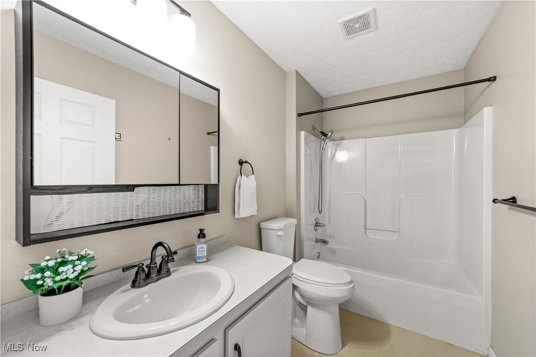 62 Community Drive Avon Lake OH 44012