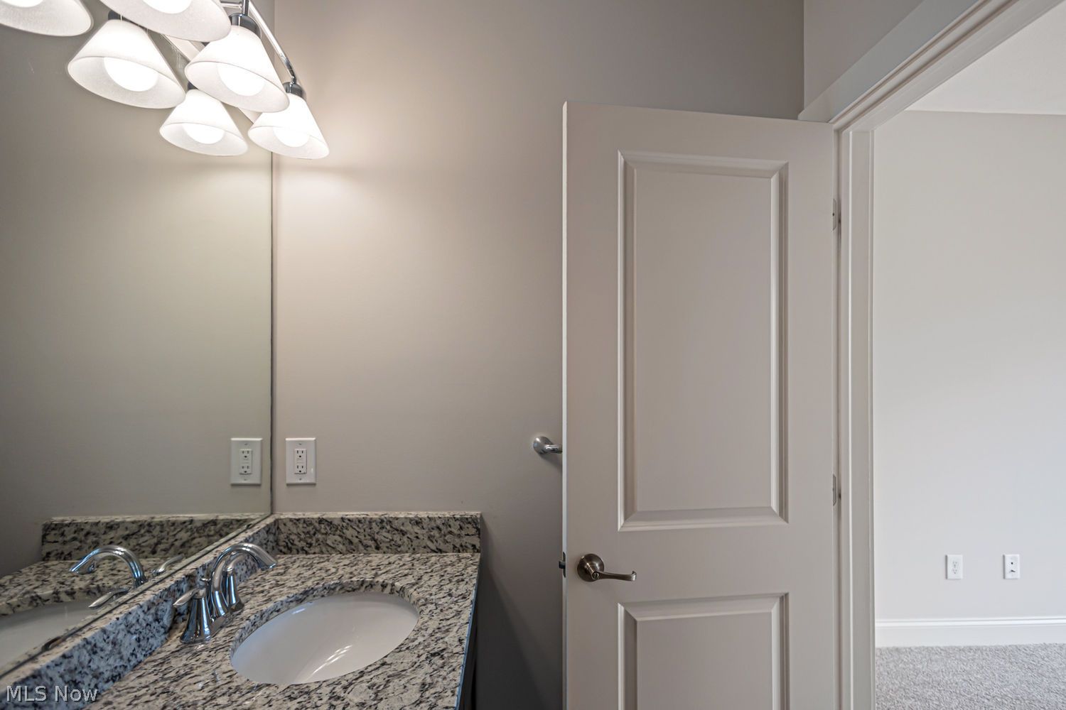 1408 Copper Trace Cleveland Heights OH 44118